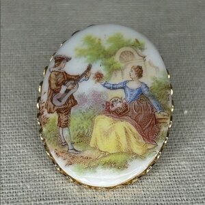 Vintage Fragonard style porcelain Brooch Goldtone